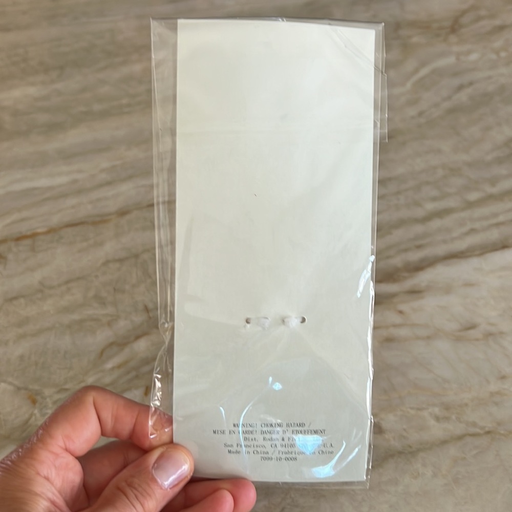 Rodan + Fields Key Fob - Picture 2 of 3